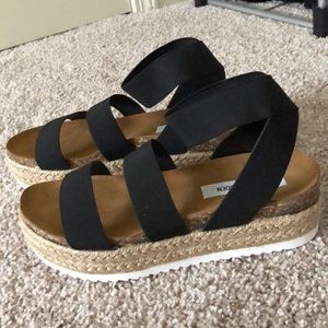 UNWORN Steve Madden Kimmie Platform Sandals, size 9